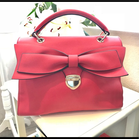 red bow bag